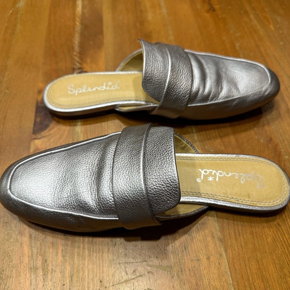 EUC Splendid Silver Leather Open Back Flat Mule Size 9 - Picture 5 of 6